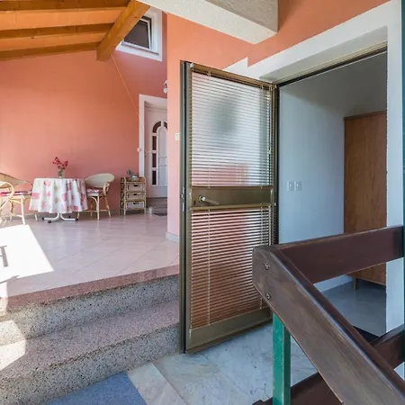 With A Parking Space - 7063 Apartment Umag