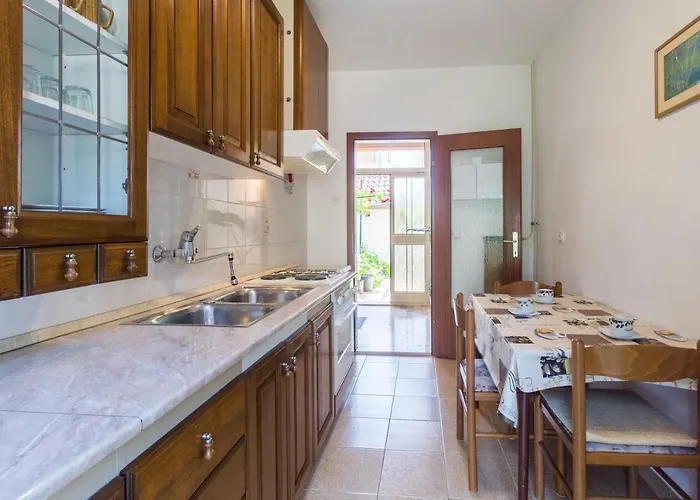 With Parking Space - 7063 Appartement Umag