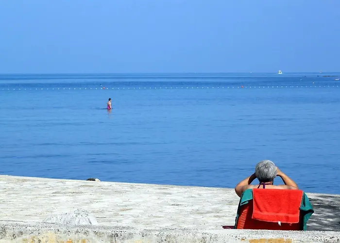 Appartamento With Parking Space - 7063 Umago