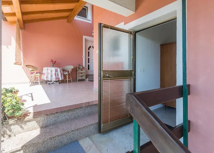 With Parking Space - 7063 Appartamento Umago